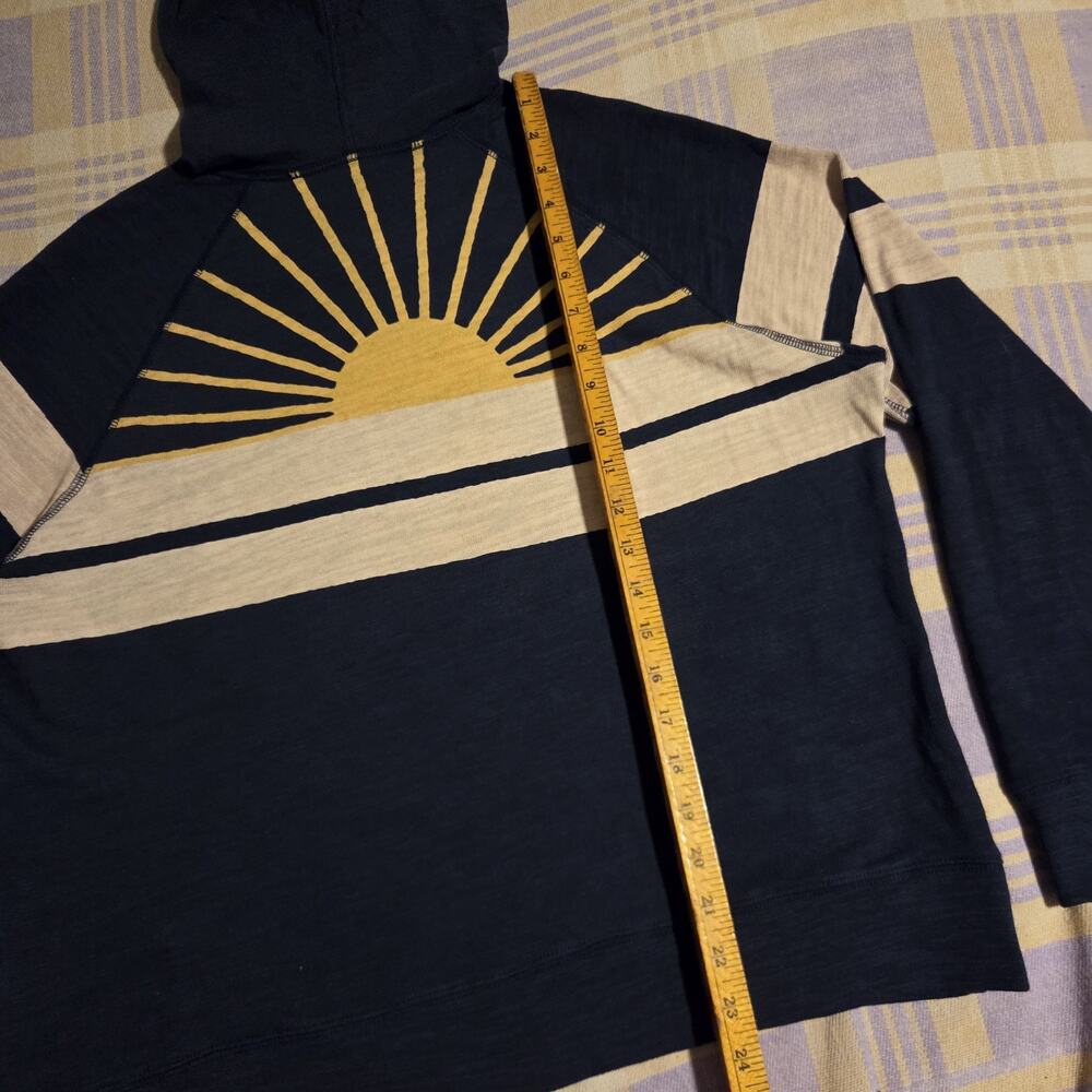 Faherty Sunwashed Hoodie Organic Cotton White Blue Stripe Sun Back - Picture 8 of 9